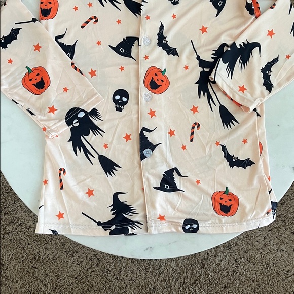 Halloween Themed Pajama Set Small Long Sleeve Shirt Pants Collared Pockets - Picture 3 of 15